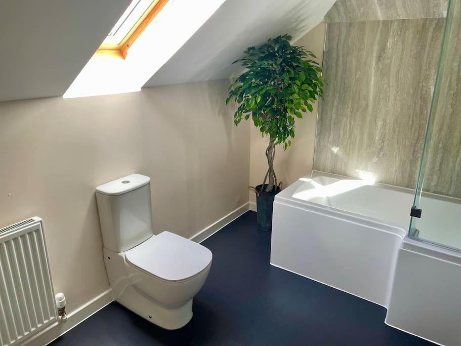 Vennel Street Apartments Stewarton Экстерьер фото