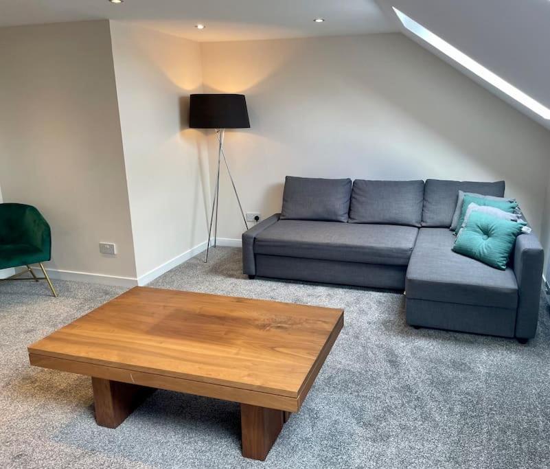 Vennel Street Apartments Stewarton Экстерьер фото
