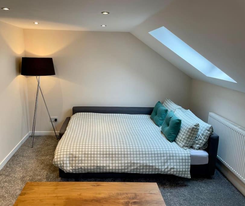 Vennel Street Apartments Stewarton Экстерьер фото